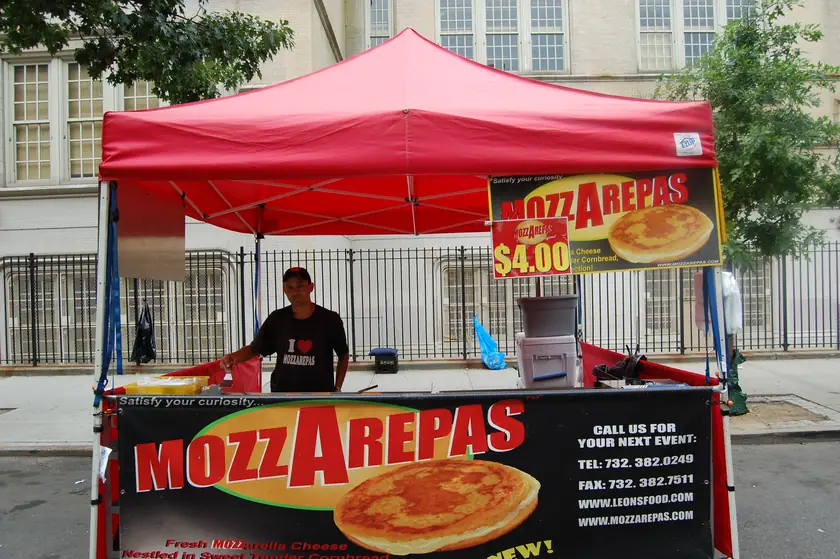 El puesto de Mozzarepas